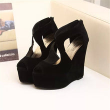 Load image into Gallery viewer, Platform Buckle Strap Sandals