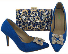 Load image into Gallery viewer, Purple Italian Shoes with Matching Bags