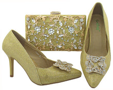 Load image into Gallery viewer, Purple Italian Shoes with Matching Bags