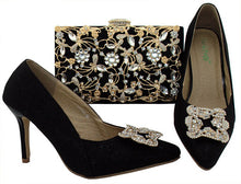 Load image into Gallery viewer, Purple Italian Shoes with Matching Bags
