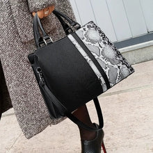 Load image into Gallery viewer, Snake Pattern Tote Bag
