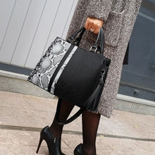 Load image into Gallery viewer, Snake Pattern Tote Bag