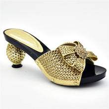 Load image into Gallery viewer, Italian Shoes with Matching Bags