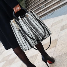 Load image into Gallery viewer, Luxury Brand Classical Snake Pattern