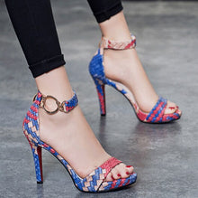 Load image into Gallery viewer, Plaid High Sandals