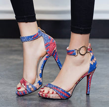 Load image into Gallery viewer, Plaid High Sandals