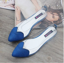 Load image into Gallery viewer, Pointed Toe Flats