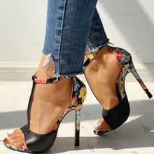 Load image into Gallery viewer, T-Strap Floral Print Sandals