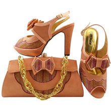 Load image into Gallery viewer, Italian Shoes and Bag Set Decorated with Rhinestone