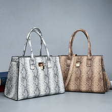 Load image into Gallery viewer, Women 4pc Handbag Set