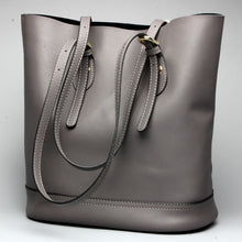 Load image into Gallery viewer, Large Capacity Women Shoulder Bags 100% Genuine Leather Handbag
