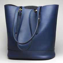 Load image into Gallery viewer, Large Capacity Women Shoulder Bags 100% Genuine Leather Handbag