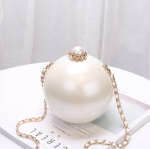 Load image into Gallery viewer, Round Pearl Hand Bag Ladies White Evening Clutch Bags